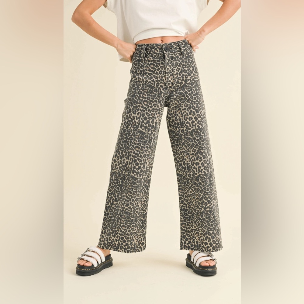 Leopard print Pants